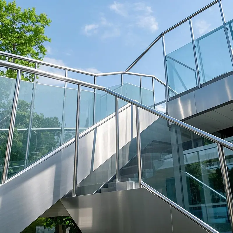 Indoor Minimalist Pipe Railing for Stairs